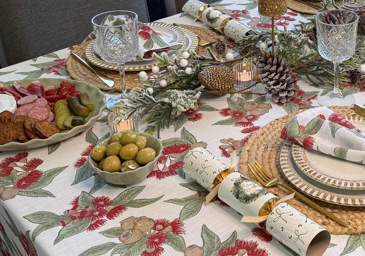 Ivy Wavy Sage Speckle Bowl - Set of 2