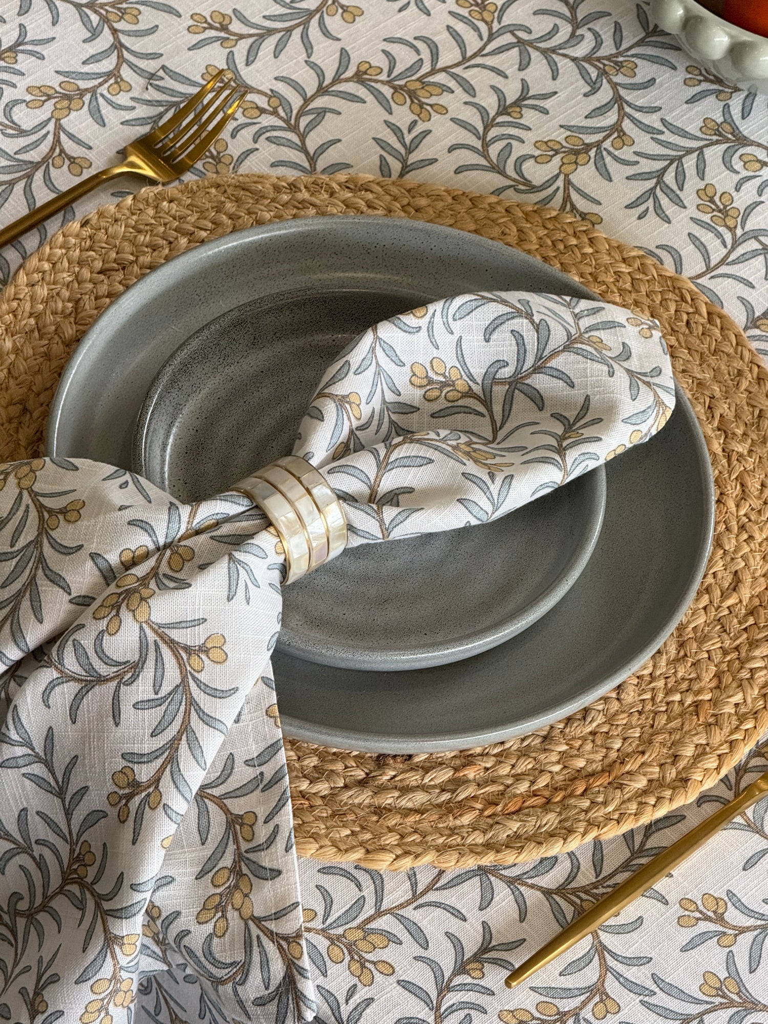 Bluebell Vine Tablecloth